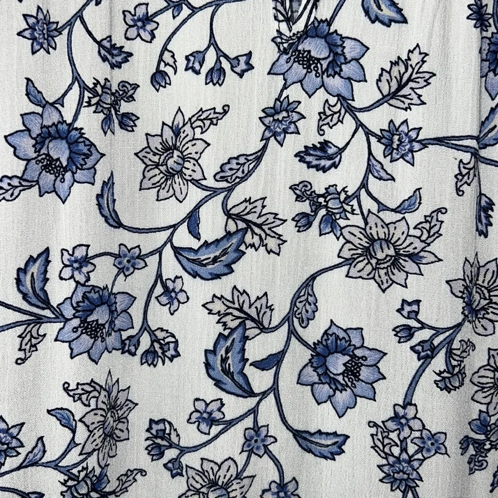 ๐ 2/$15 Westport Blouse - Picture 4 of 6